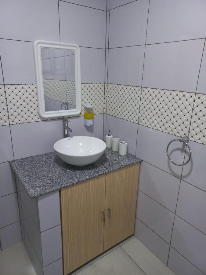 E&E Self Catering Hotel Beau Vallon  Luaran gambar