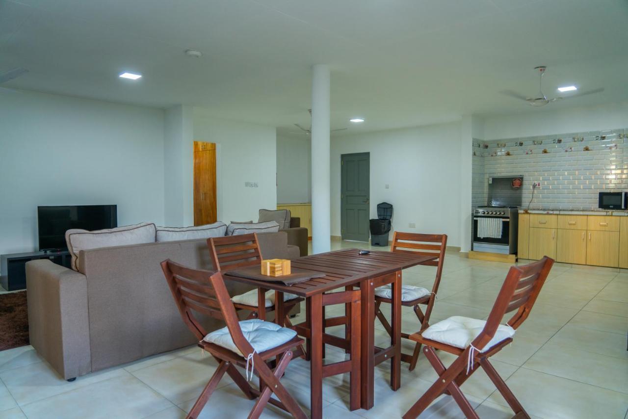 E&E Self Catering Hotel Beau Vallon  Luaran gambar